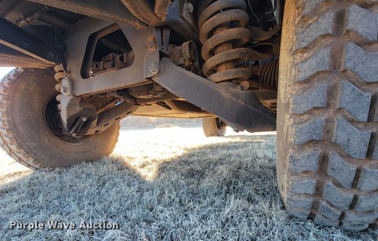 image for item HG9368 2006 Am General M1097R1 HMMWV Humvee SUV