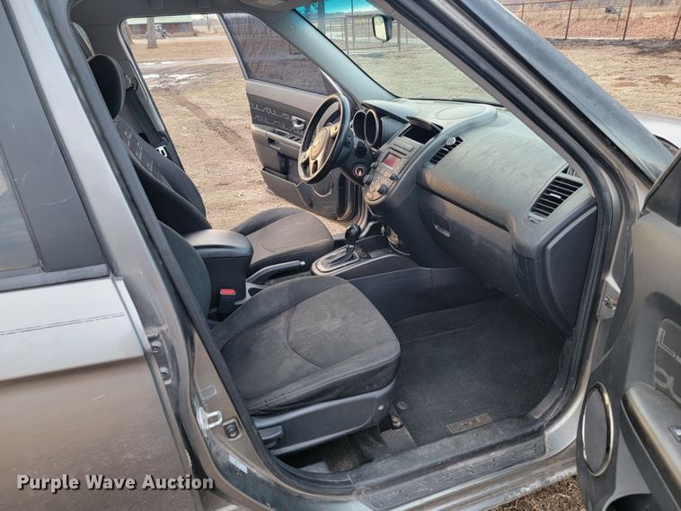 image for item HG9384 2013 Kia Soul