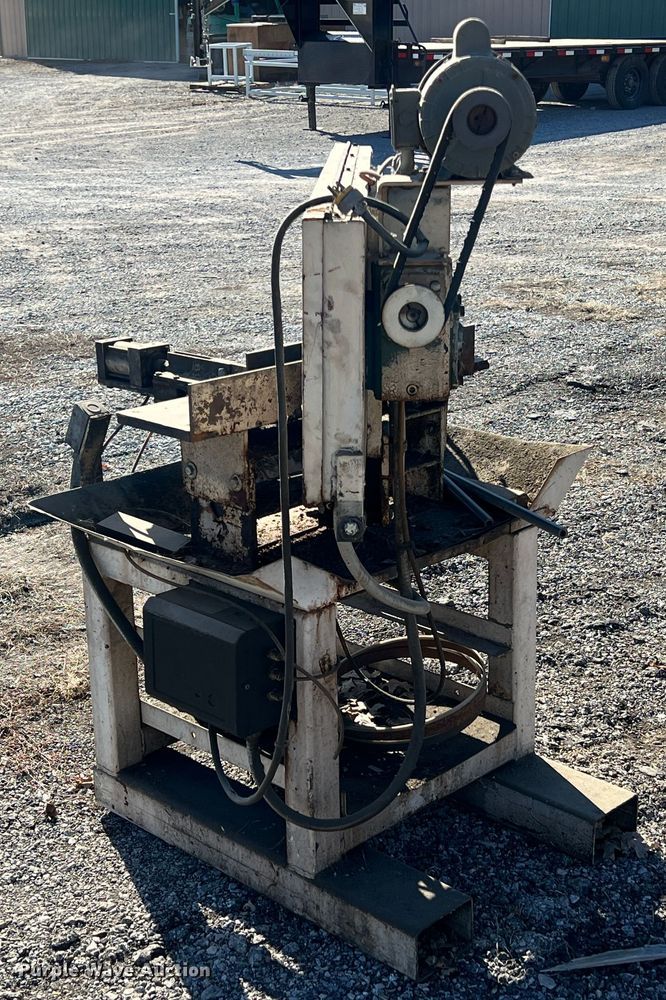 image for item HG9385 Band saw