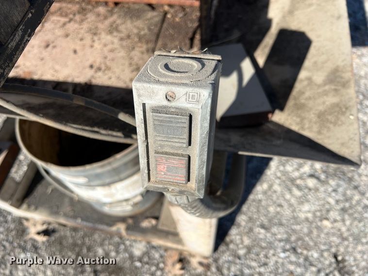 image for item HG9385 Band saw