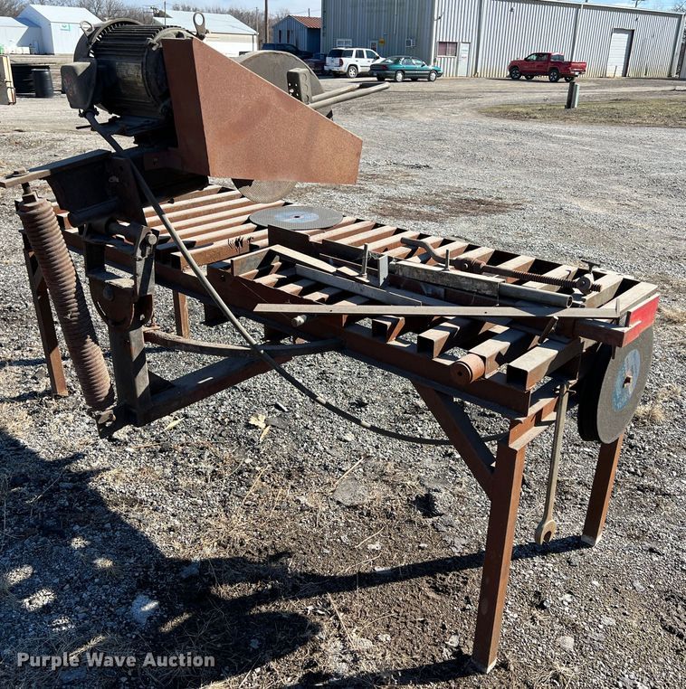 image for item HG9386 Shop built saw