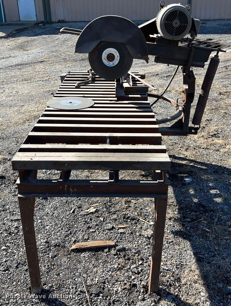 image for item HG9386 Shop built saw