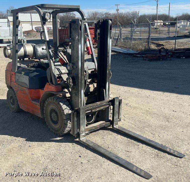 image for item HG9391 Toyota  forklift