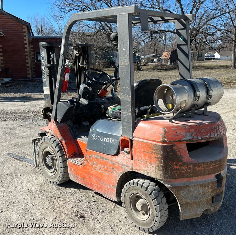 image for item HG9391 Toyota  forklift