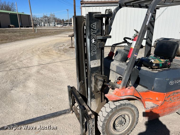 image for item HG9391 Toyota  forklift