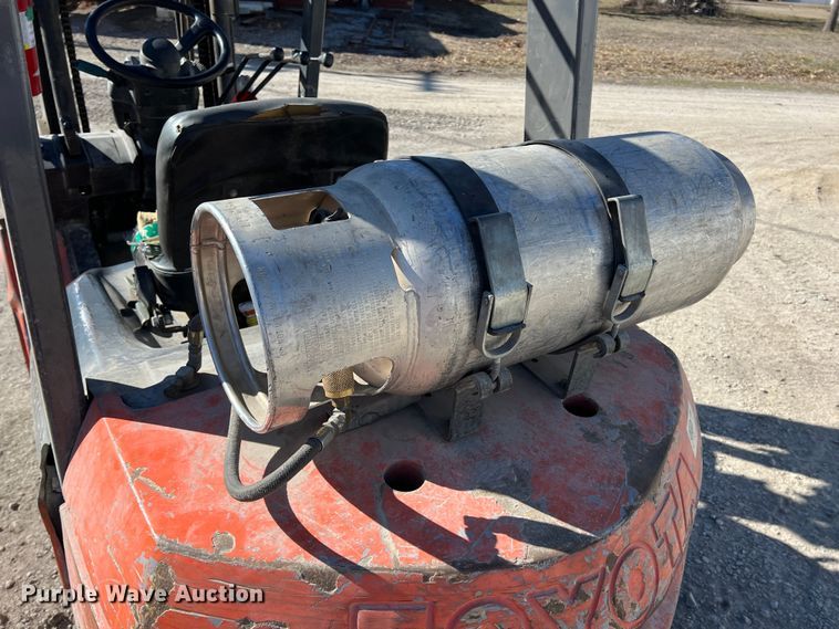 image for item HG9391 Toyota  forklift