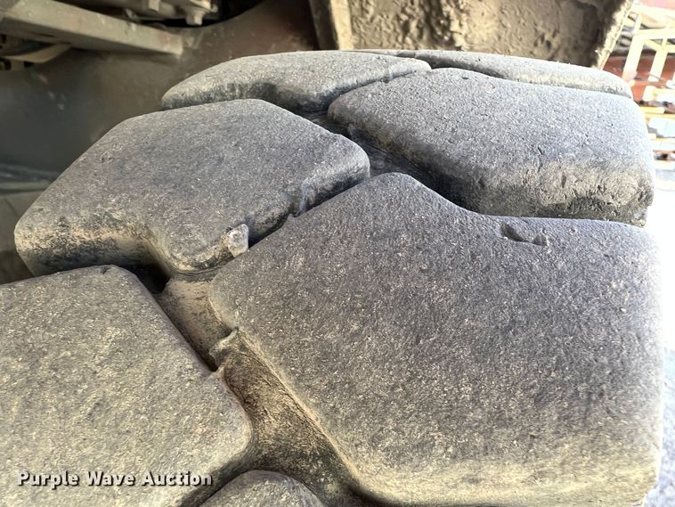 image for item HG9391 Toyota  forklift