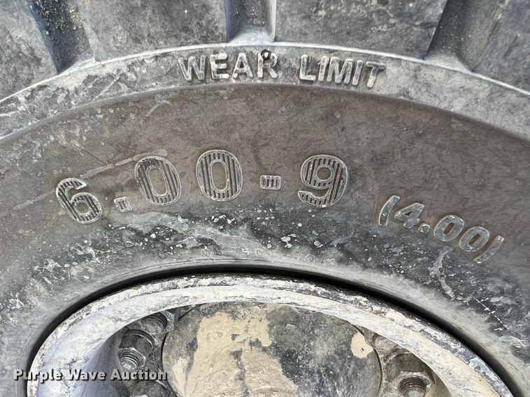 image for item HG9391 Toyota  forklift