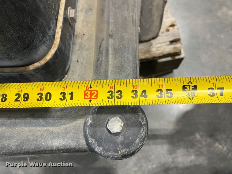 image for item HG9397 Tennant 480EE  floor scrubber