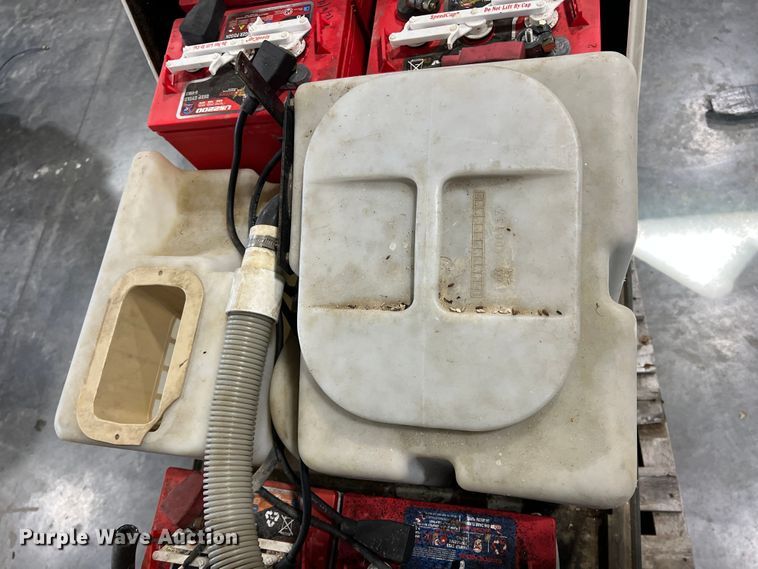 image for item HG9397 Tennant 480EE  floor scrubber