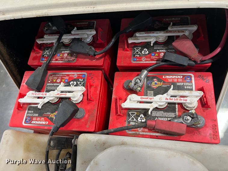 image for item HG9397 Tennant 480EE  floor scrubber