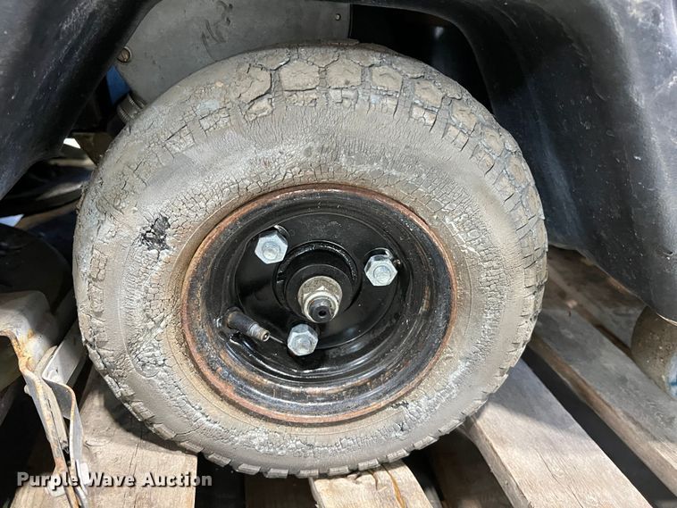 image for item HG9397 Tennant 480EE  floor scrubber