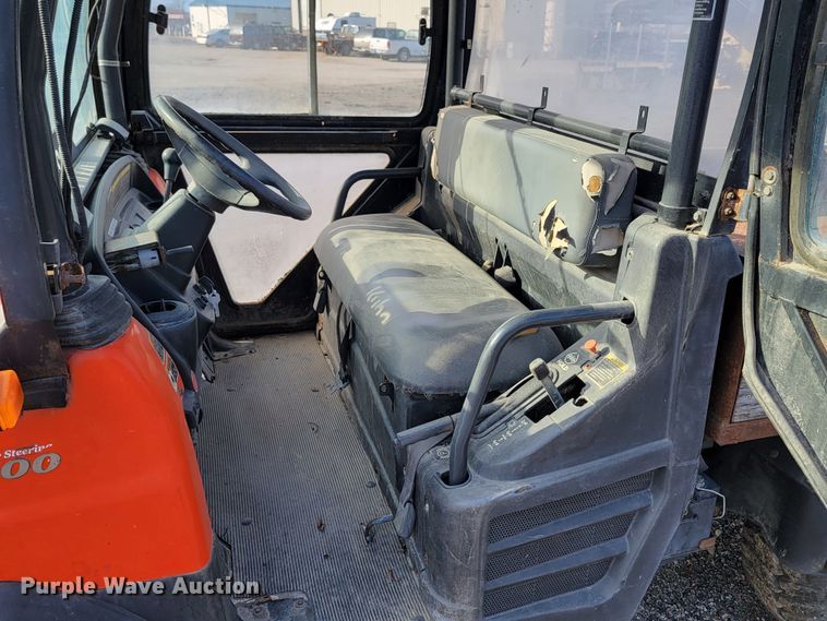 image for item HG9398 2004 Kubota RTV900  utility vehicle