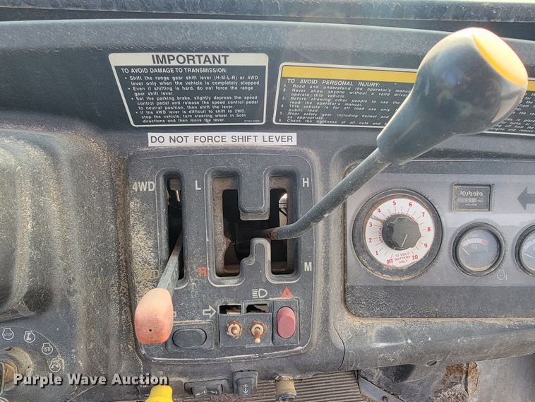 image for item HG9398 2004 Kubota RTV900  utility vehicle