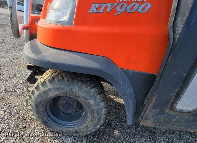 image for item HG9398 2004 Kubota RTV900  utility vehicle