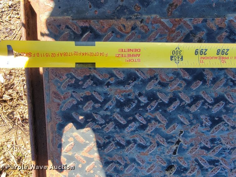 image for item HG9409 2011 Atlas TR83  equipment trailer