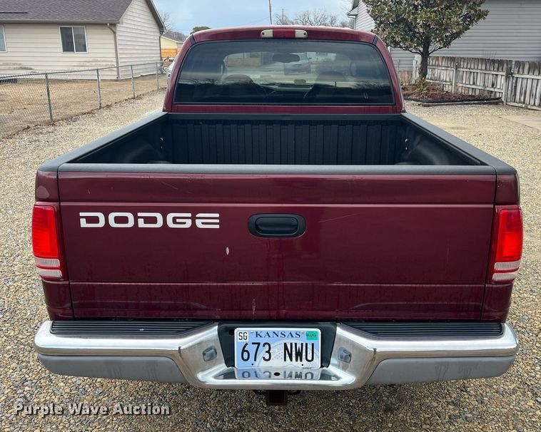 image for item HP9432 2002 Dodge Dakota SLT  Quad Cab pickup truck