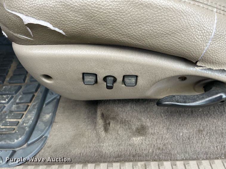 image for item HP9432 2002 Dodge Dakota SLT  Quad Cab pickup truck