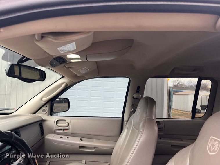 image for item HP9432 2002 Dodge Dakota SLT  Quad Cab pickup truck