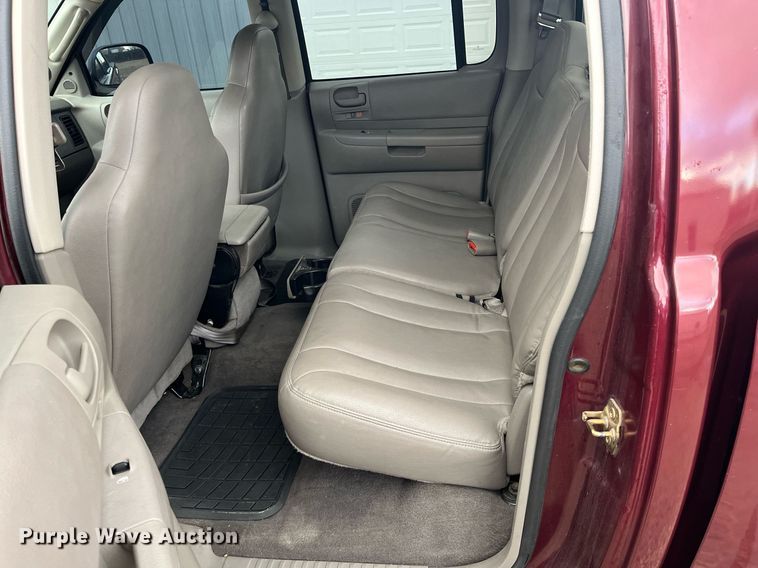 image for item HP9432 2002 Dodge Dakota SLT  Quad Cab pickup truck