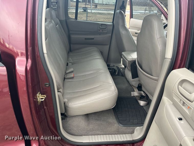 image for item HP9432 2002 Dodge Dakota SLT  Quad Cab pickup truck