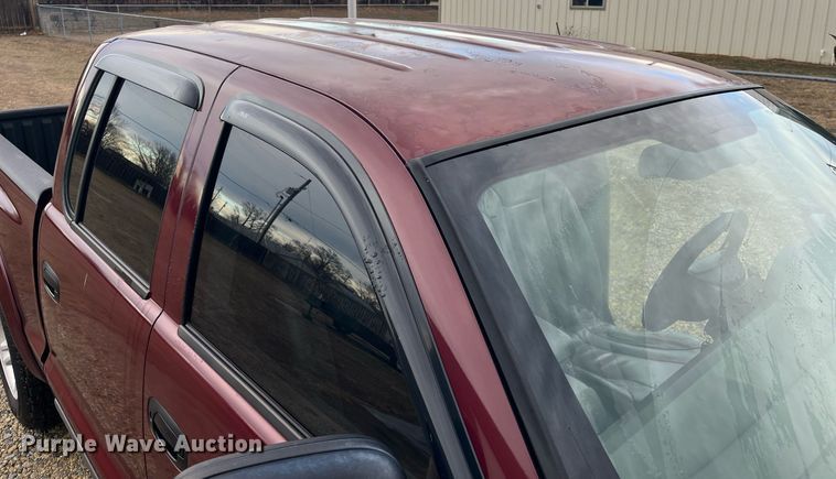 image for item HP9432 2002 Dodge Dakota SLT  Quad Cab pickup truck