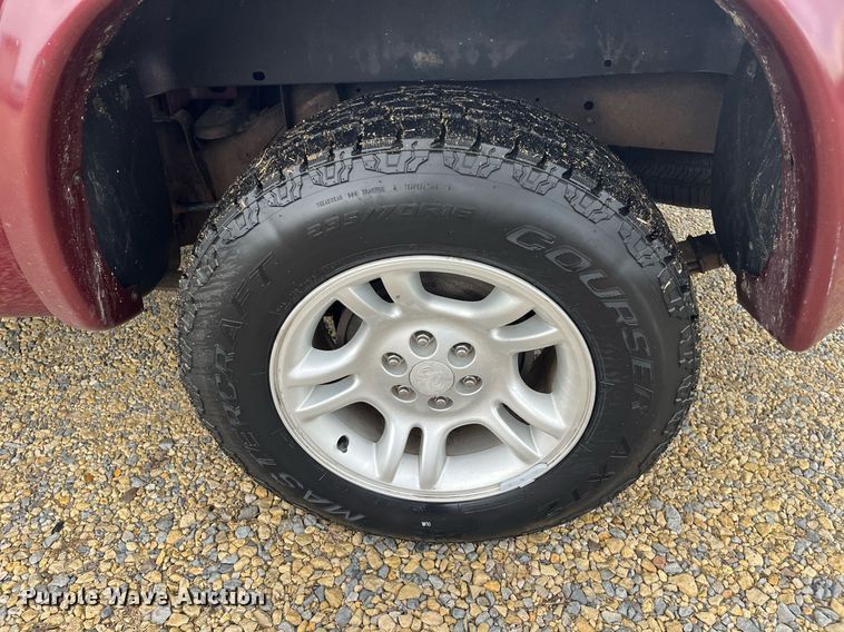 image for item HP9432 2002 Dodge Dakota SLT  Quad Cab pickup truck