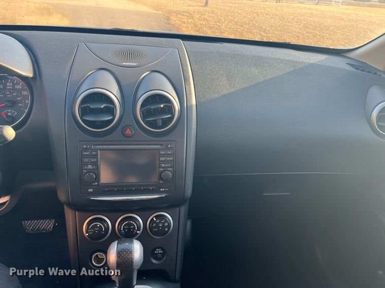 image for item HP9475 2013 Nissan Rogue SV  SUV