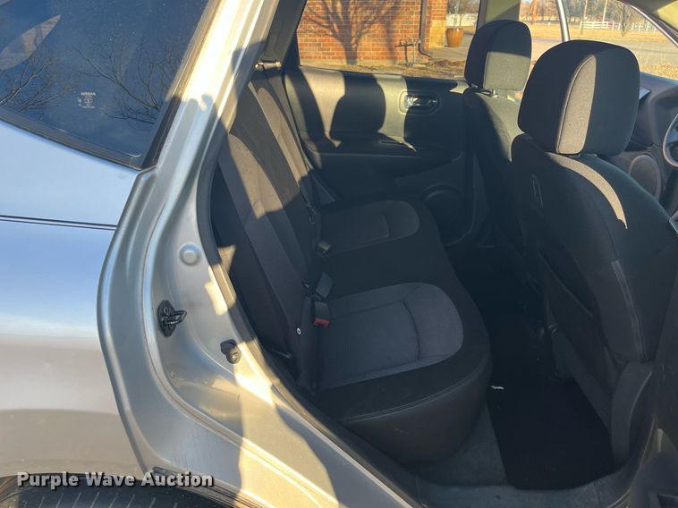 image for item HP9475 2013 Nissan Rogue SV  SUV