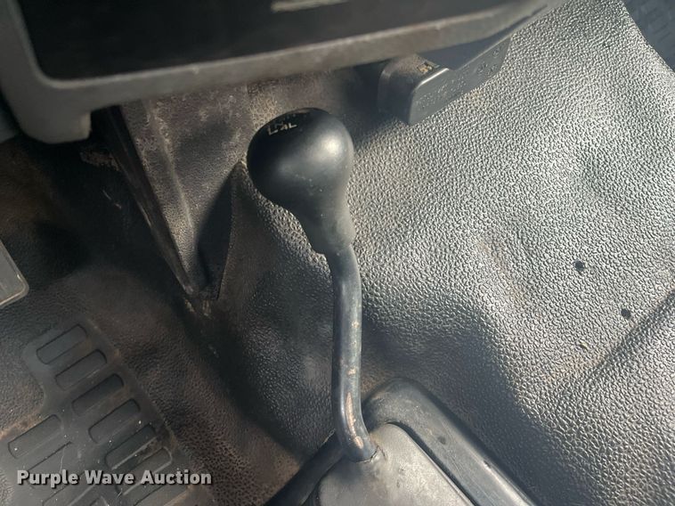 image for item HP9476 2011 Ford F250 Super Duty  flatbed pickup truck