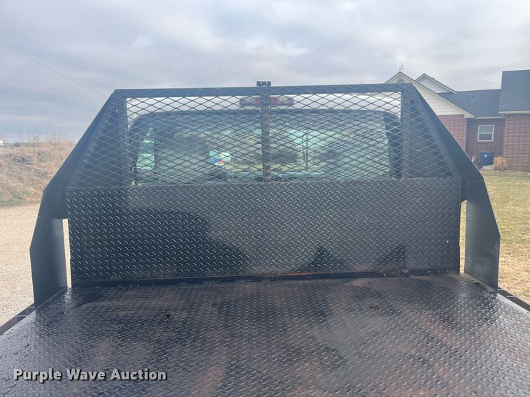 image for item HP9476 2011 Ford F250 Super Duty  flatbed pickup truck