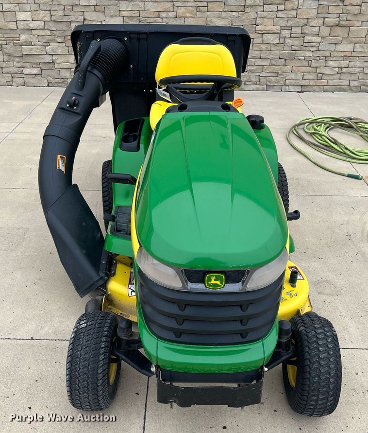 image for item HP9479 John Deere X304  lawn mower