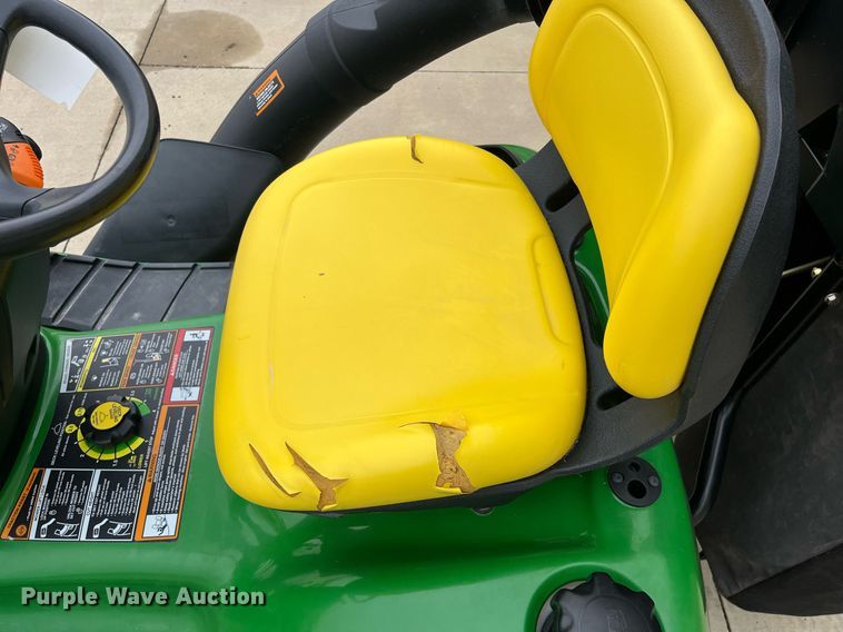 image for item HP9479 John Deere X304  lawn mower
