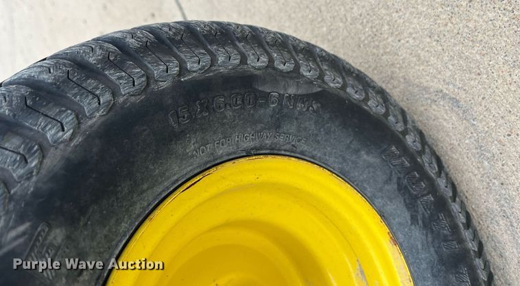 image for item HP9479 John Deere X304  lawn mower