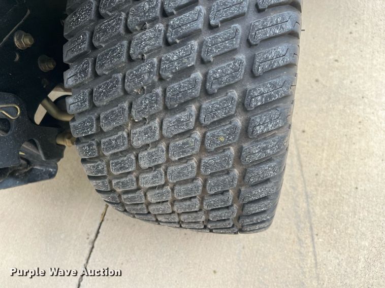 image for item HP9479 John Deere X304  lawn mower