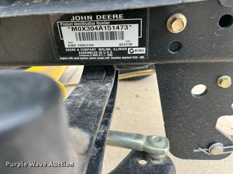 image for item HP9479 John Deere X304  lawn mower