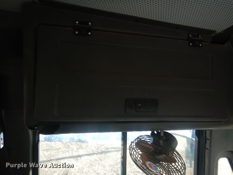 image for item HQ9574 2010 Thomas Built 281TS  school bus