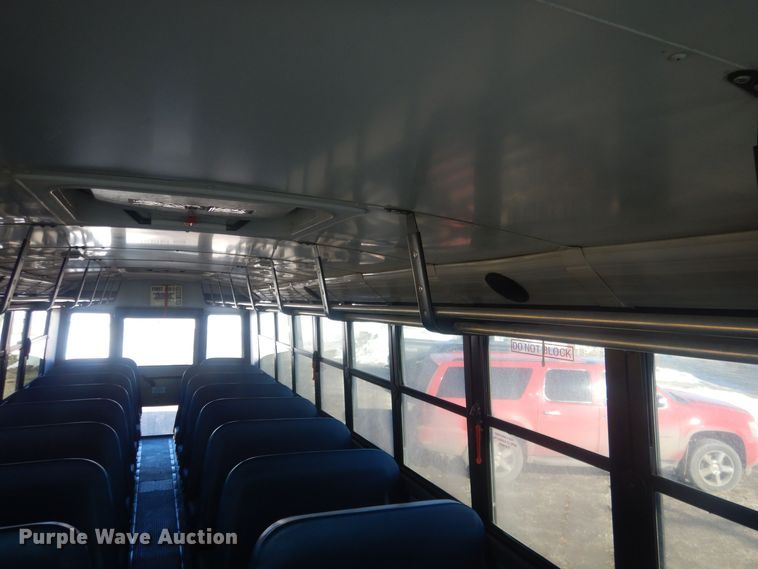 image for item HQ9574 2010 Thomas Built 281TS  school bus