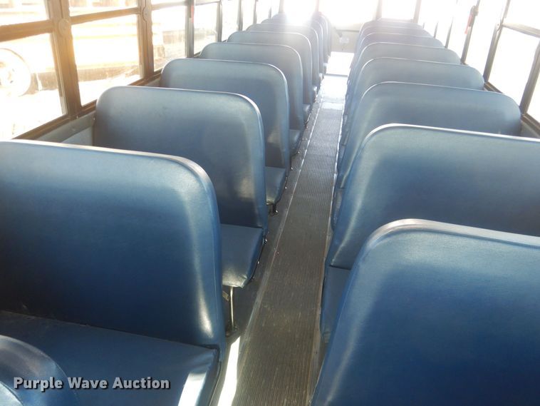 image for item HQ9574 2010 Thomas Built 281TS  school bus