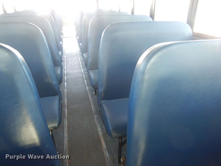 image for item HQ9574 2010 Thomas Built 281TS  school bus