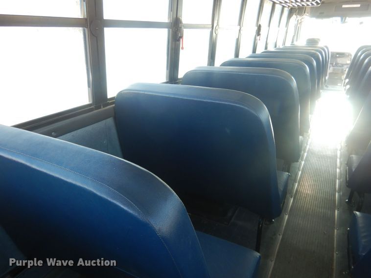 image for item HQ9574 2010 Thomas Built 281TS  school bus