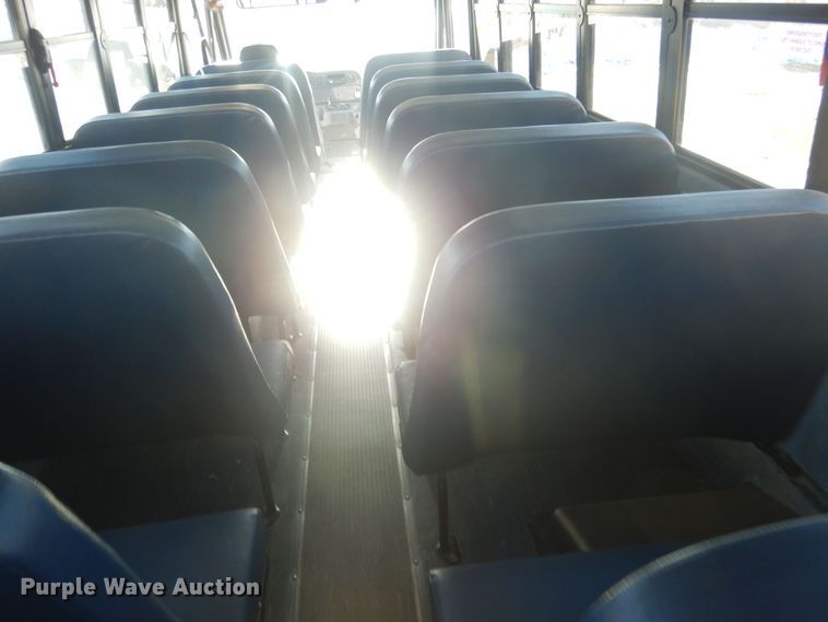 image for item HQ9574 2010 Thomas Built 281TS  school bus