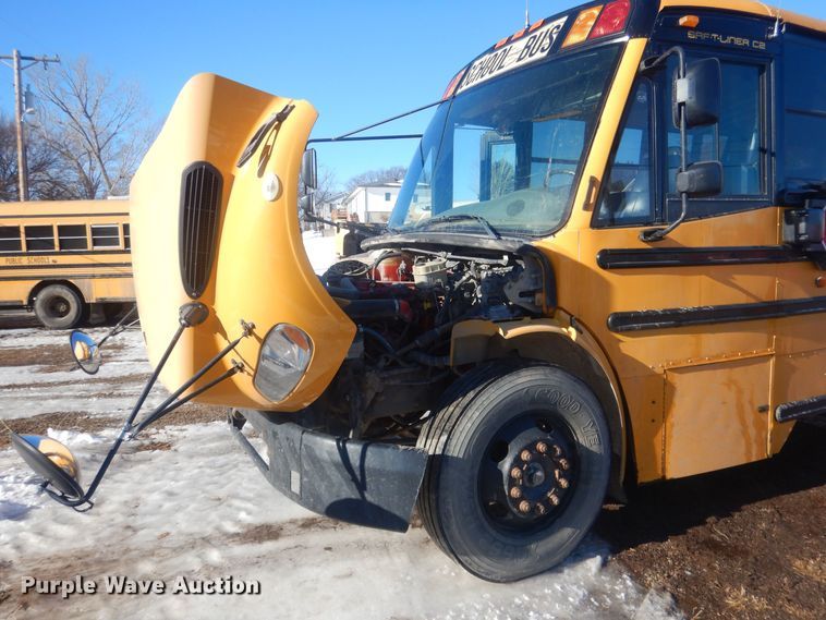 image for item HQ9574 2010 Thomas Built 281TS  school bus