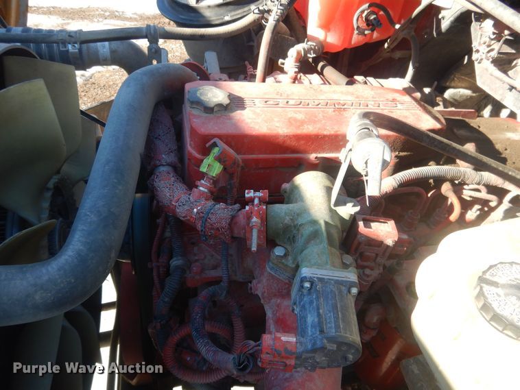 image for item HQ9574 2010 Thomas Built 281TS  school bus