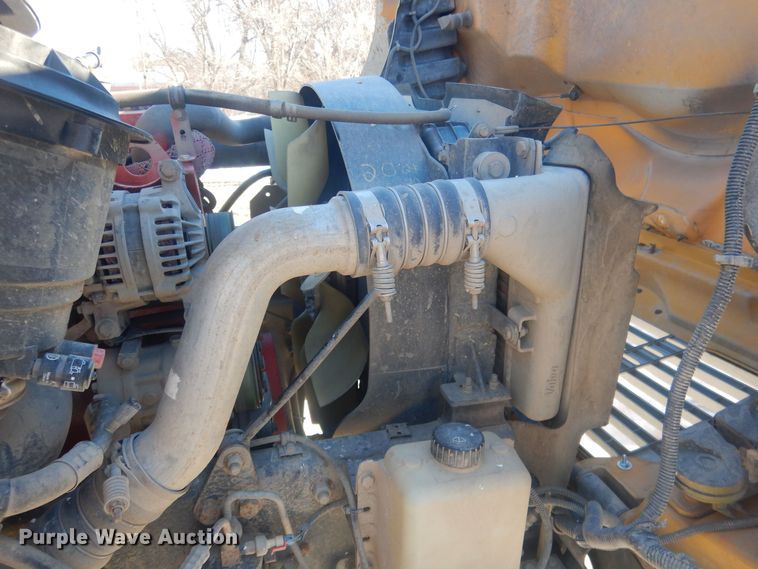 image for item HQ9574 2010 Thomas Built 281TS  school bus