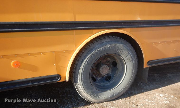 image for item HQ9574 2010 Thomas Built 281TS  school bus