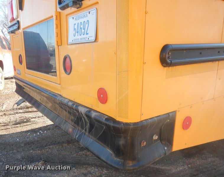 image for item HQ9574 2010 Thomas Built 281TS  school bus