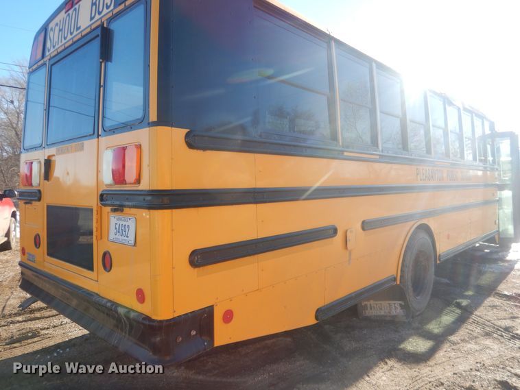 image for item HQ9574 2010 Thomas Built 281TS  school bus