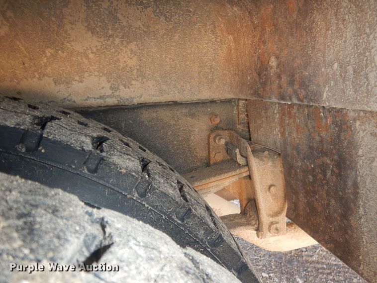 image for item HQ9574 2010 Thomas Built 281TS  school bus