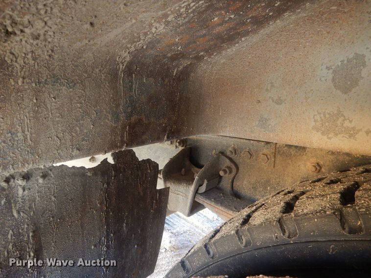 image for item HQ9574 2010 Thomas Built 281TS  school bus